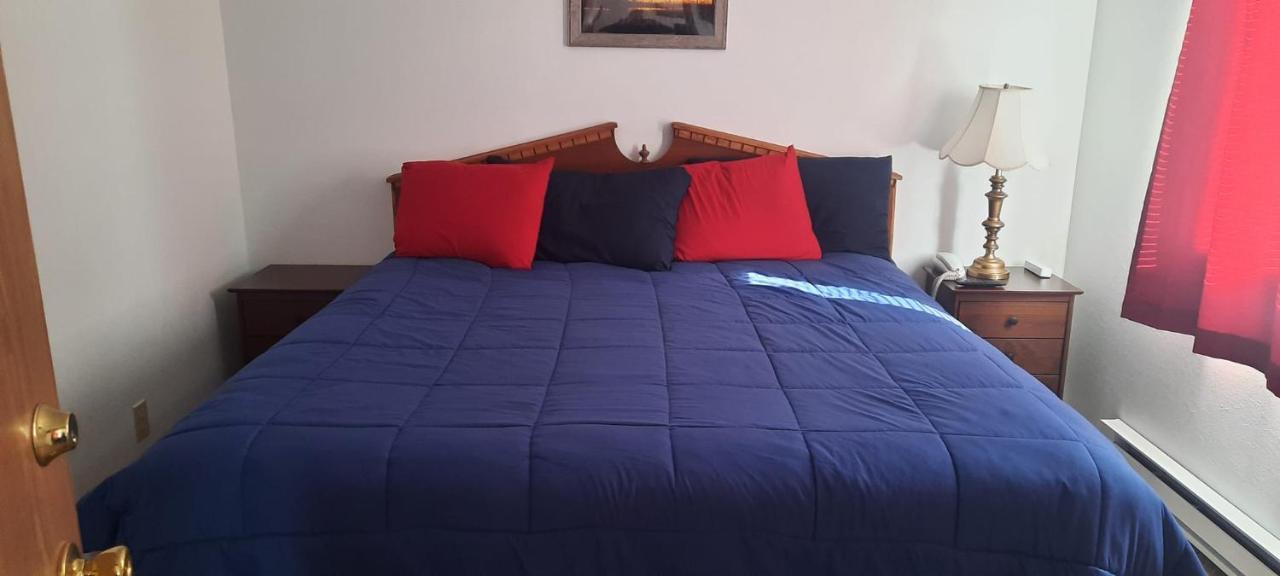 Model Towne Inn Motel Gwinn Kültér fotó