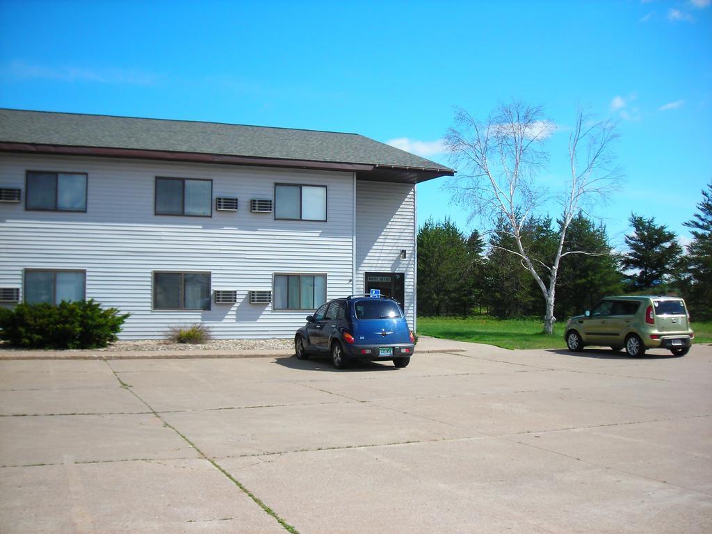 Model Towne Inn Motel Gwinn Kültér fotó